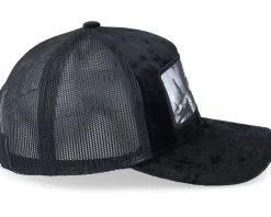 Horror Smile Velvet Black/Black A-frame Trucker - Scenes