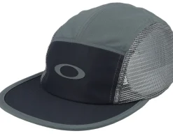 Latitude Arc Cap Blackout 5-Panel - Oakley