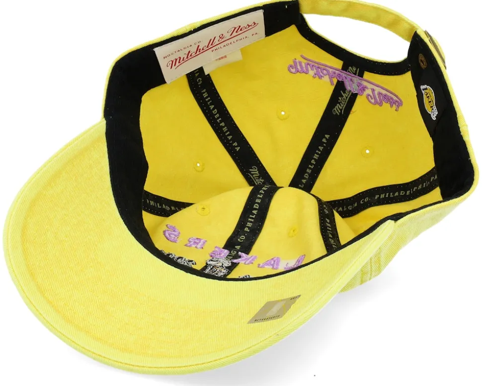 Los Angeles Lakers Stone Washed Champions Yellow Dad Cap - Mitchell & Ness