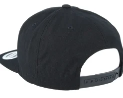 Lucille Black Snapback - Scenes