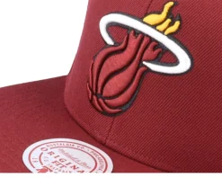 Miami Heat Team Ground 2.0 Maroon Snapback - Mitchell & Ness