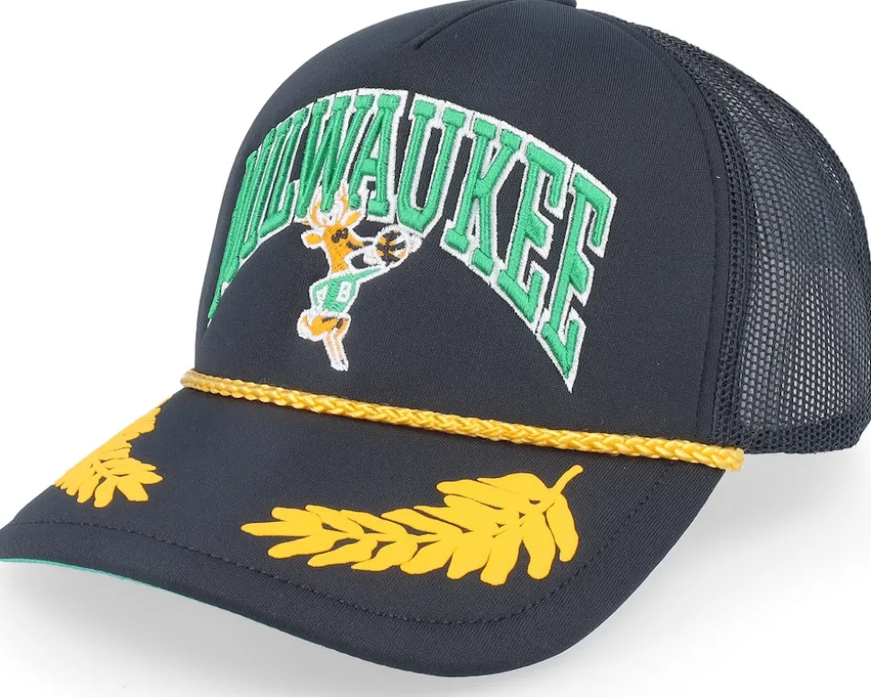 Milwaukee Bucks Gold Leaf Vintage Trucker - Mitchell & Ness