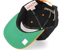 Milwaukee Bucks Shattered Black/Orange Snapback - Mitchell & Ness
