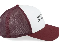 Mitt Hjärtas Fröjd & Eviga Längtan Maroon/White Trucker - Scenes