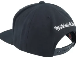New York Knicks High Grade Black Snapback - Mitchell & Ness