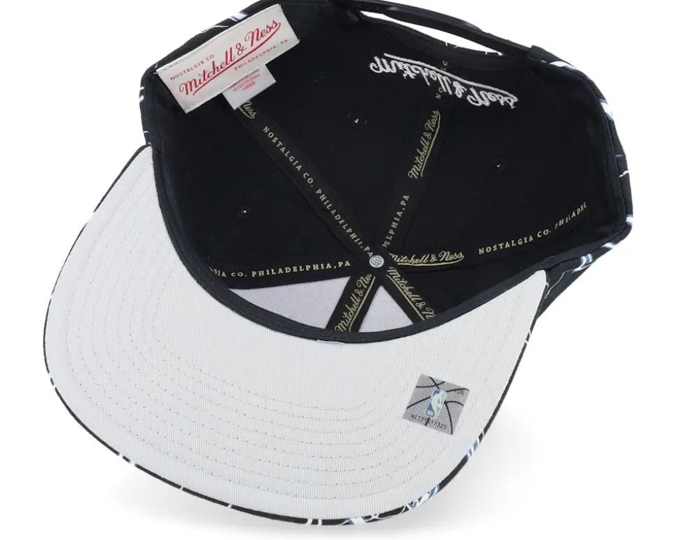 New York Knicks Storm Season Black Snapback - Mitchell & Ness