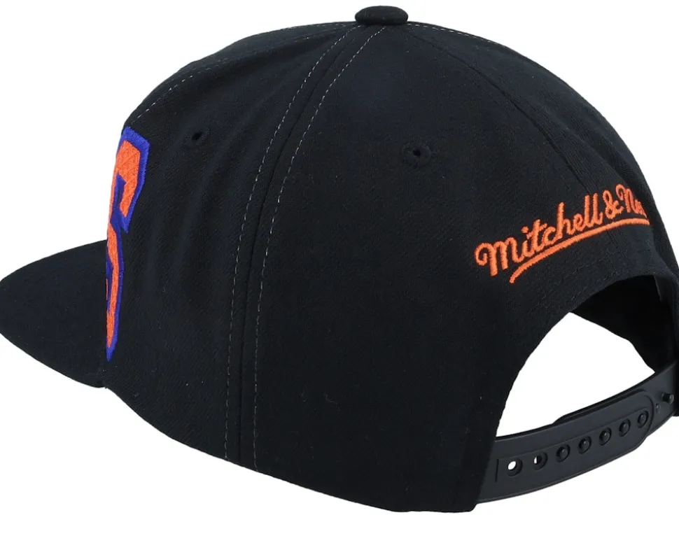 New York Knicks Varsity Bust Black Snapback - Mitchell & Ness