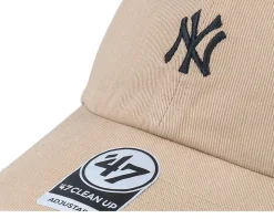 New York Yankees Base Runner Clean Up Khaki Dad Cap - 47 Brand