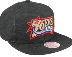 Philadelphia 76ers Team Digi Camo Black Snapback - Mitchell & Ness