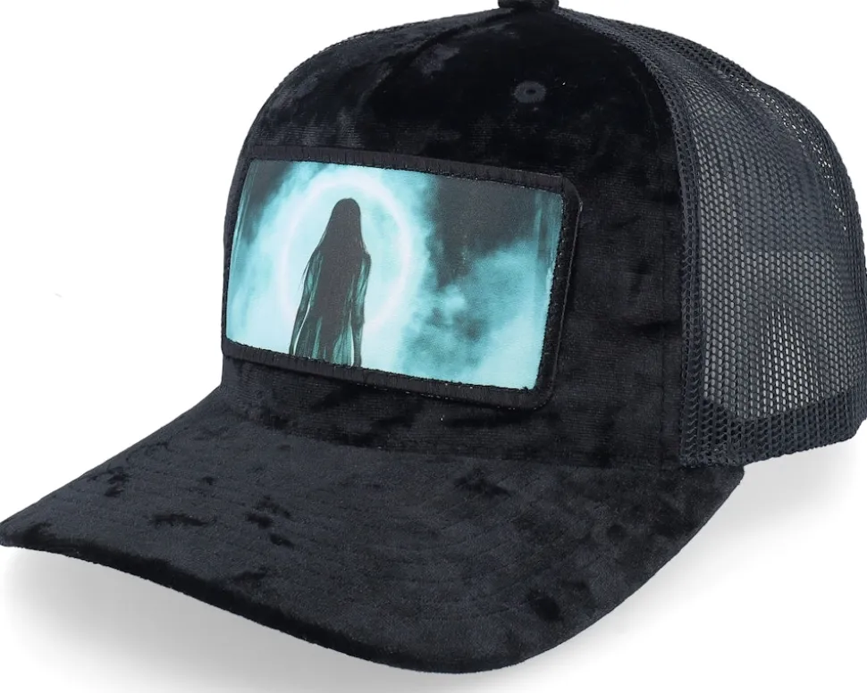 Sammy Ring Velvet Black/Black A-frame Trucker - Scenes