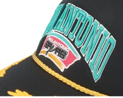 San Antonio Spurs Gold Leaf Vintage Trucker - Mitchell & Ness
