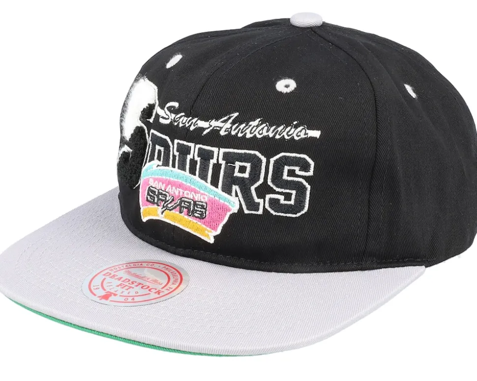 San Antonio Spurs Varsity Letter Black/Grey Snapback - Mitchell & Ness