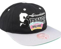 San Antonio Spurs Varsity Letter Black/Grey Snapback - Mitchell & Ness