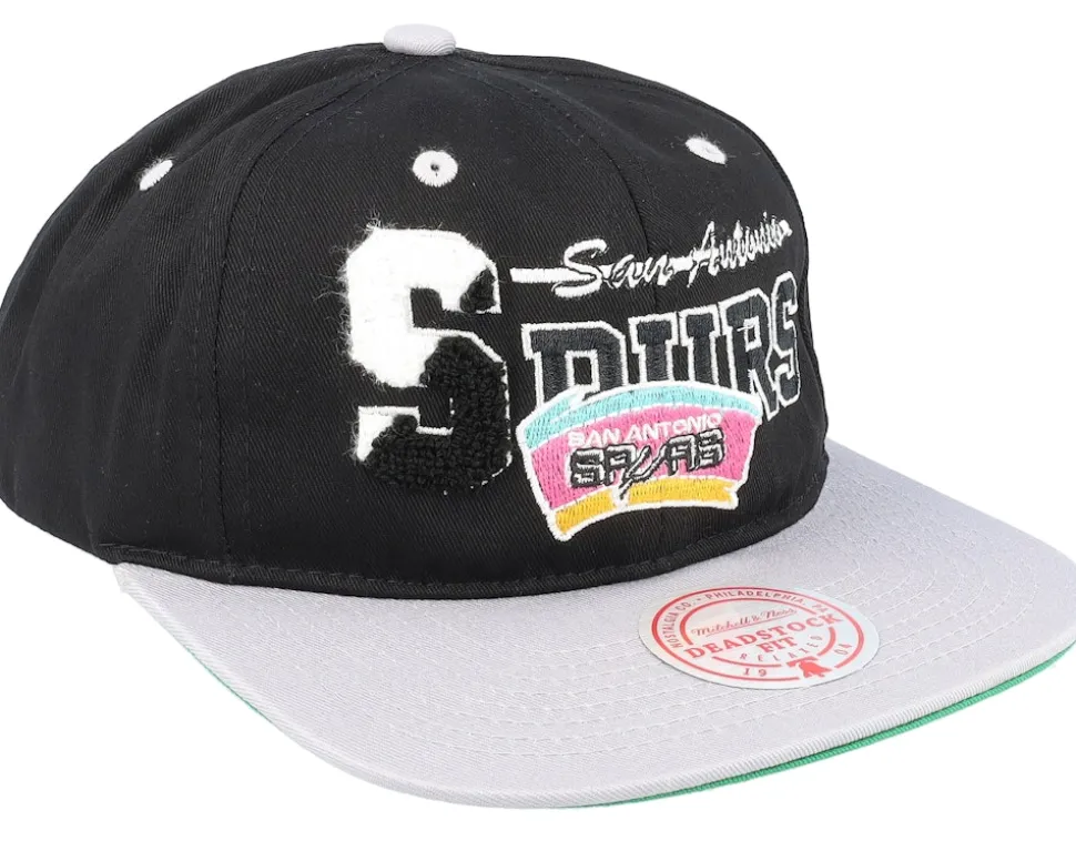 San Antonio Spurs Varsity Letter Black/Grey Snapback - Mitchell & Ness