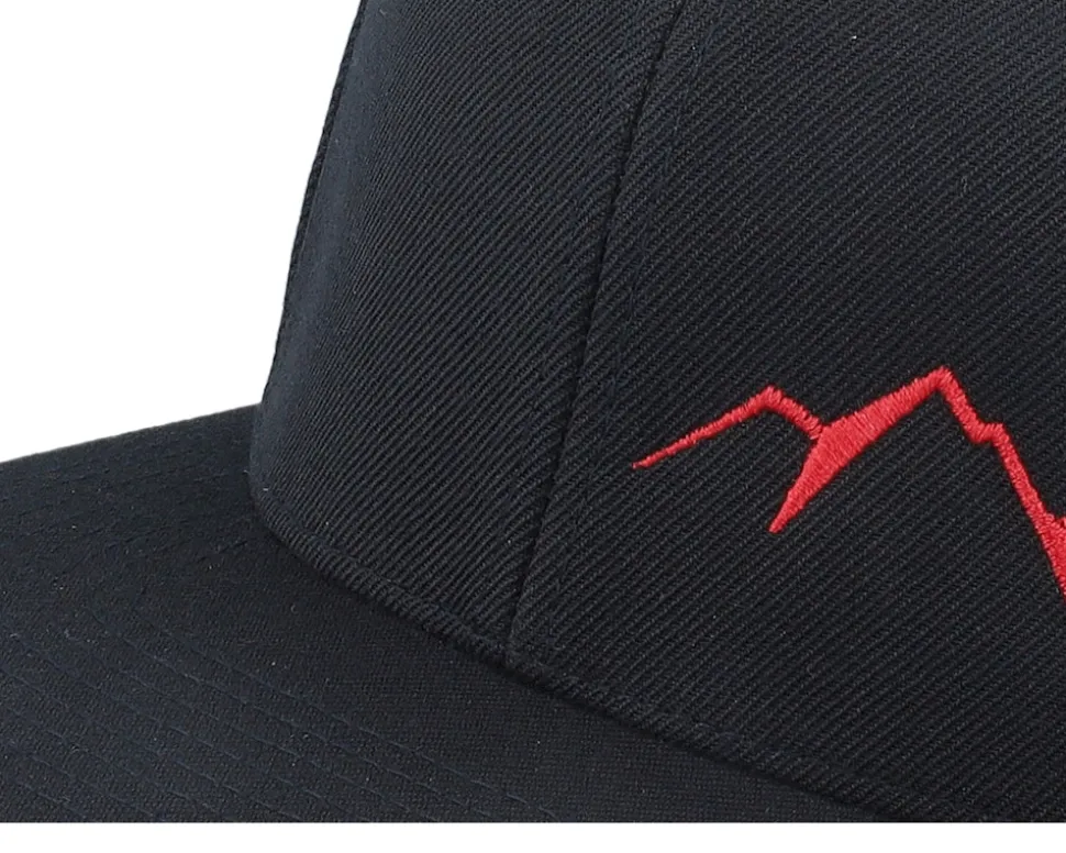 Small Mountain Red/Black Snapback - Wild Spirit