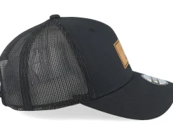 Snufkin Engraved Patch Black Trucker - Moomin