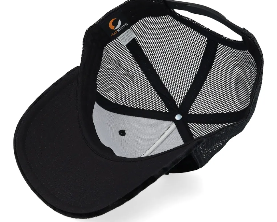 The Great Wave Black Velvet Trucker - Iconic