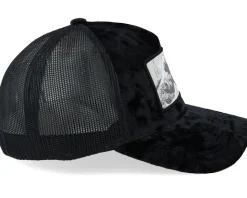 The Great Wave Black Velvet Trucker - Iconic