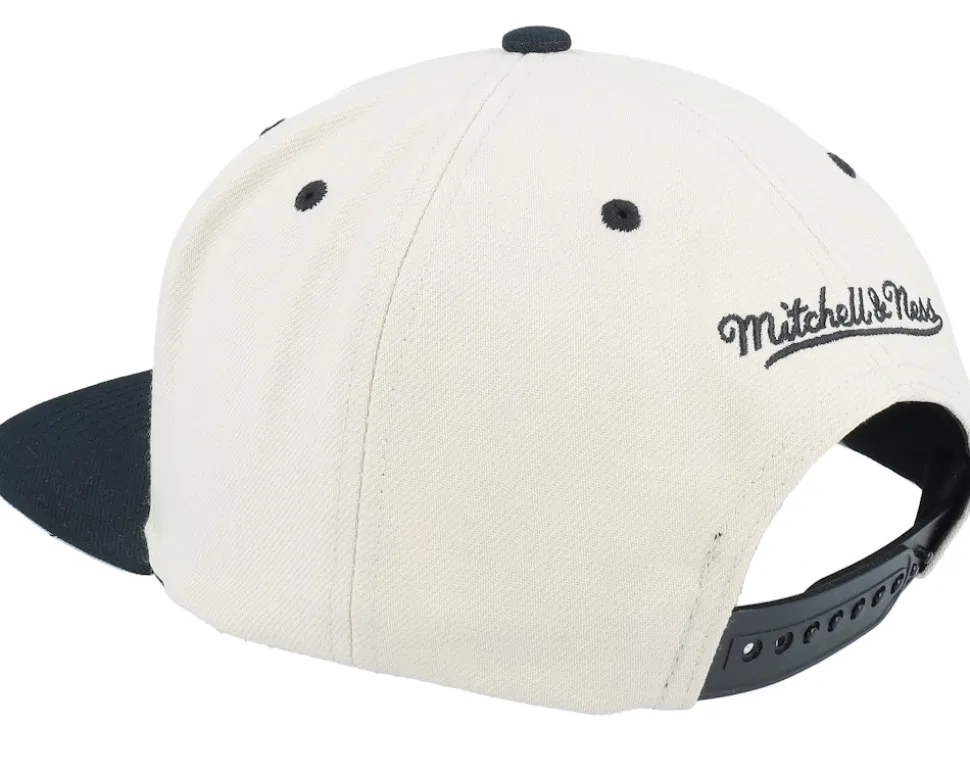 Toronto Raptors Evergreen Cream Black Hwc Off White/Black Snapback - Mitchell & Ness