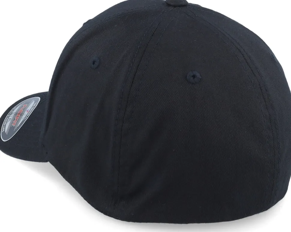 Wolf Gold Patch Black Flexfit - Iconic