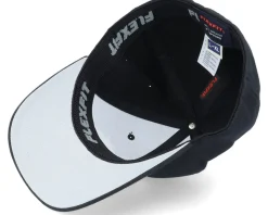 Wolf Nature Silhouette Black Flexfit - Wild Spirit