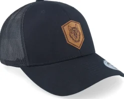 Wolf Paw Shield Patch Retro Black Trucker - Wild Spirit