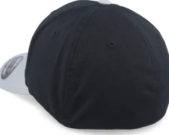 Wolf Silver Patch Black/Silver Flexfit - Iconic