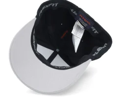 Wolf Silver Patch Black/Silver Flexfit - Iconic